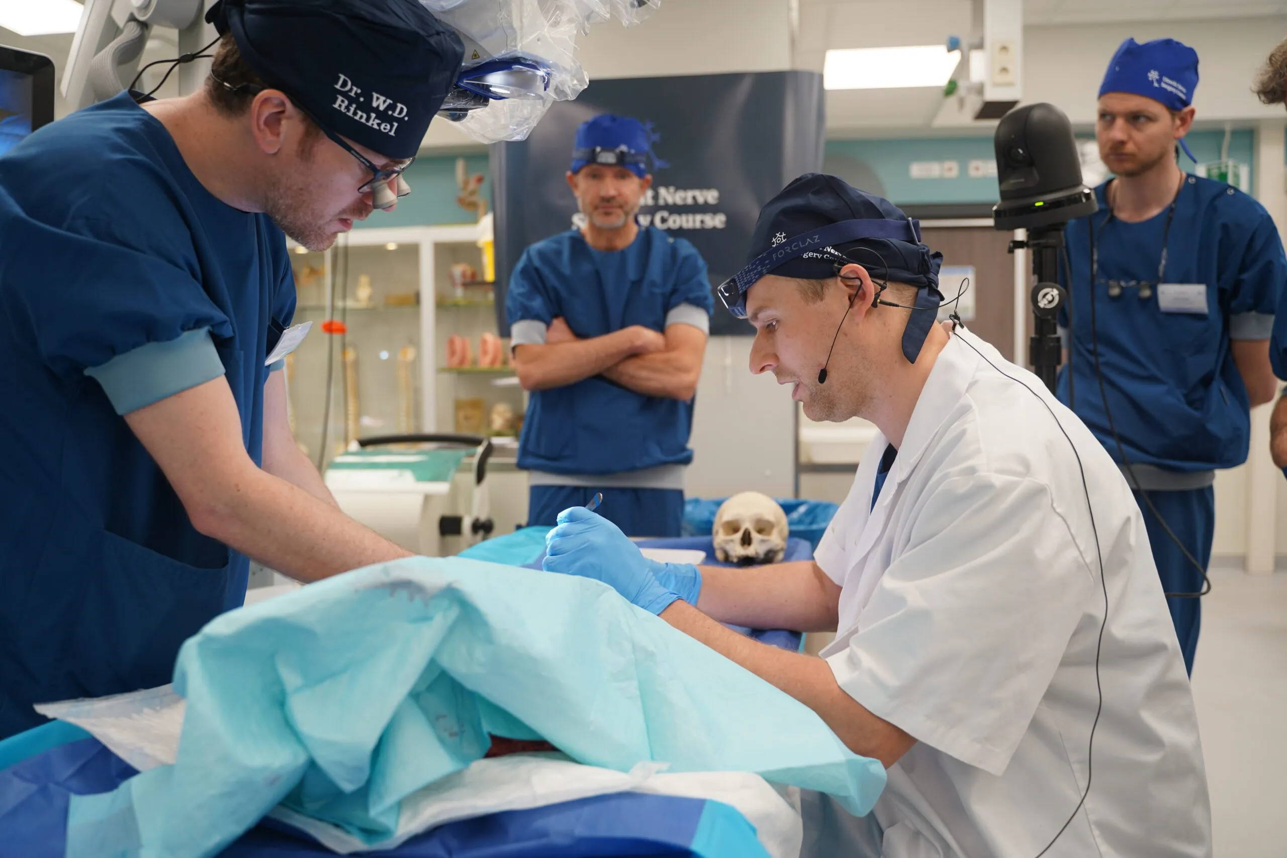 Participants and faculty during the dissection sessions